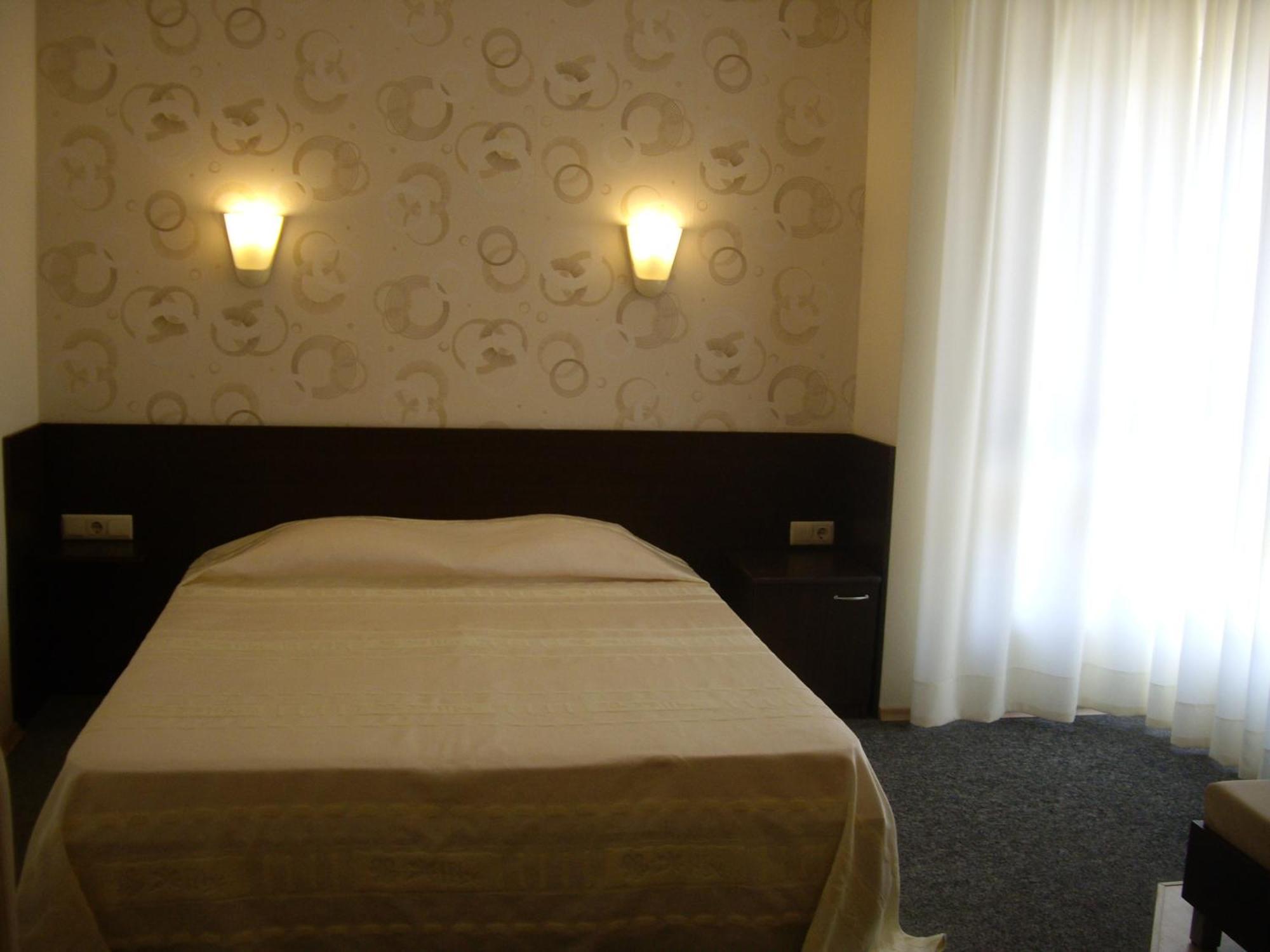 Family Hotel Avramov Видин Номер фото