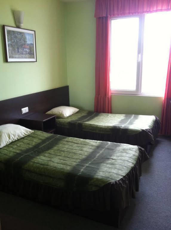 Family Hotel Avramov Видин Екстер'єр фото